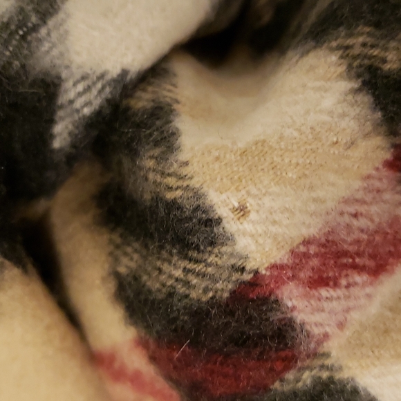 Cashmere Burberry Classic Check Scarf - Picture 6 of 8